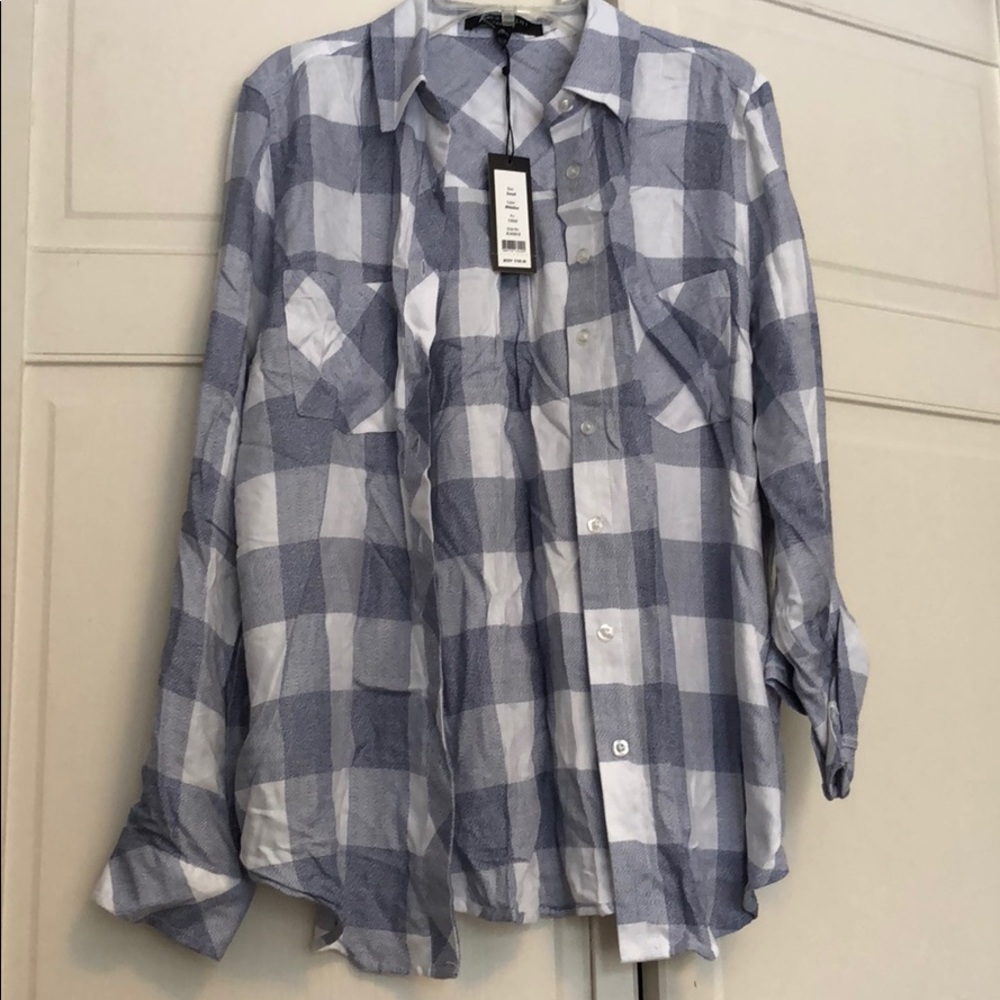 Romeo & Juliet Blue/White Plaid Top Size Small